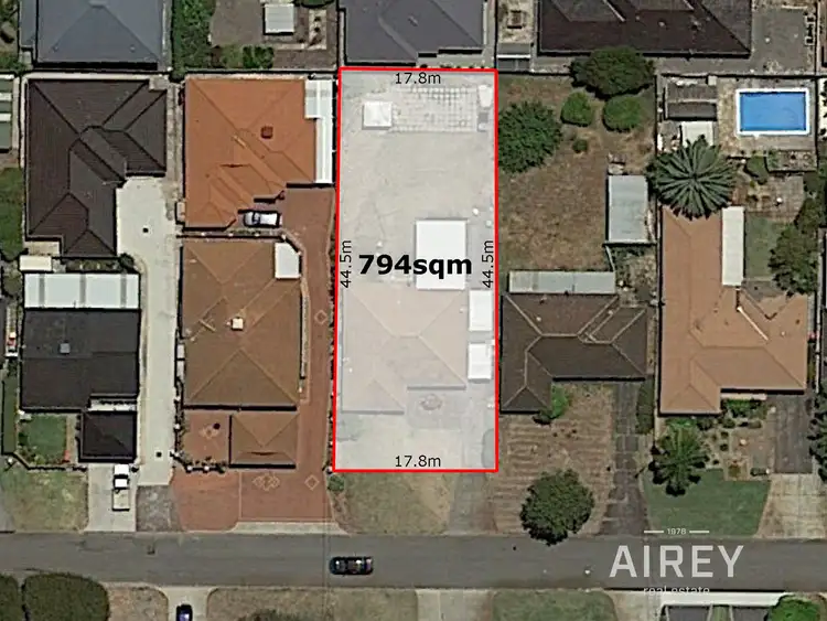 Second view of Homely house listing, 33 Crowhurst Way, Morley WA 6062