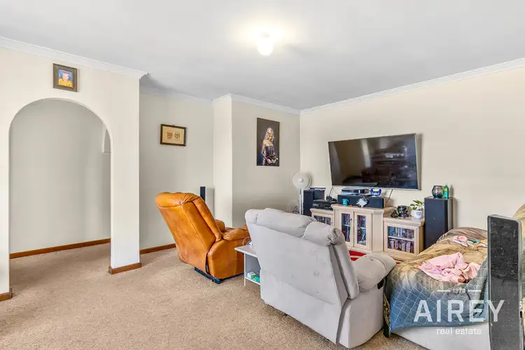 Fourth view of Homely house listing, 33 Crowhurst Way, Morley WA 6062