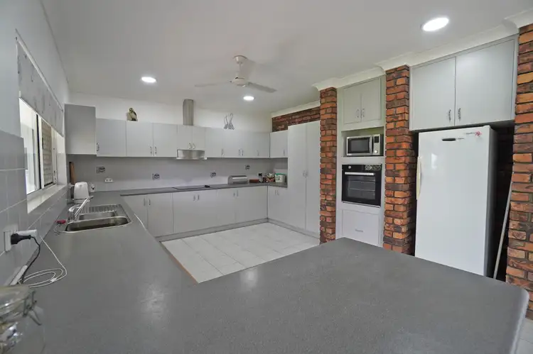 Fifth view of Homely house listing, 8 Tivoli Close, Mareeba QLD 4880