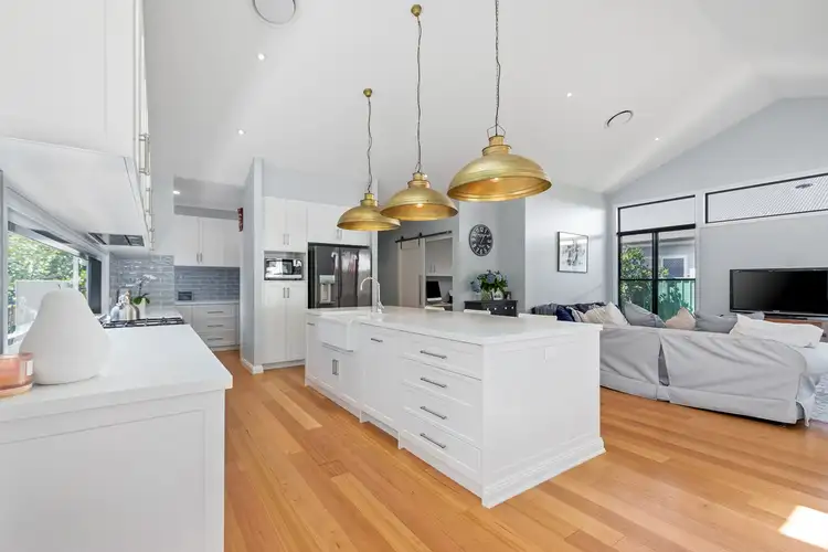 Sixth view of Homely house listing, 4 Rhyde Street, Mount Lofty QLD 4350