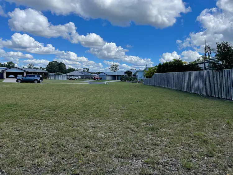 16 Sea Beach Way, Toogoom QLD 4655