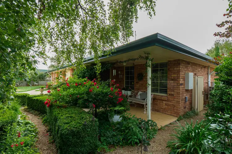 2/27 Jones Street, Westbury TAS 7303