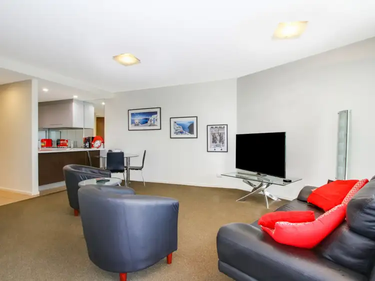 Third view of Homely apartment listing, 2/6 Oxley Street, Griffith ACT 2603