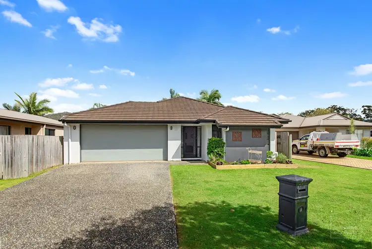 18 Woodgrove Boulevard, Beerwah QLD 4519