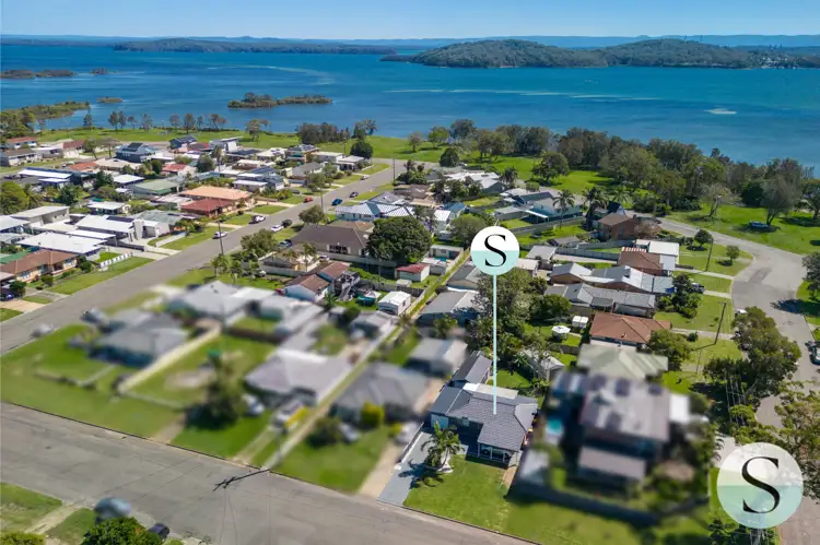 13 Sturt Street, Swansea NSW 2281