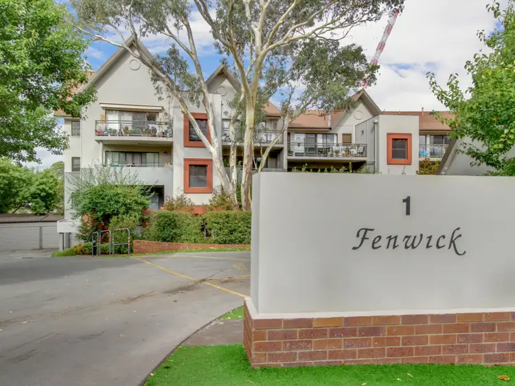 10/1 Eldridge Crescent, Garran ACT 2605