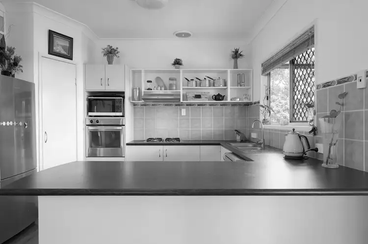 25 Ark Royal Drive, Cooloola Cove QLD 4580