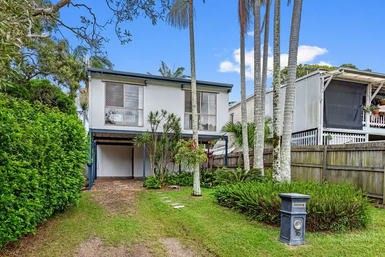 16 Coolum Street North, Dicky Beach QLD 4551