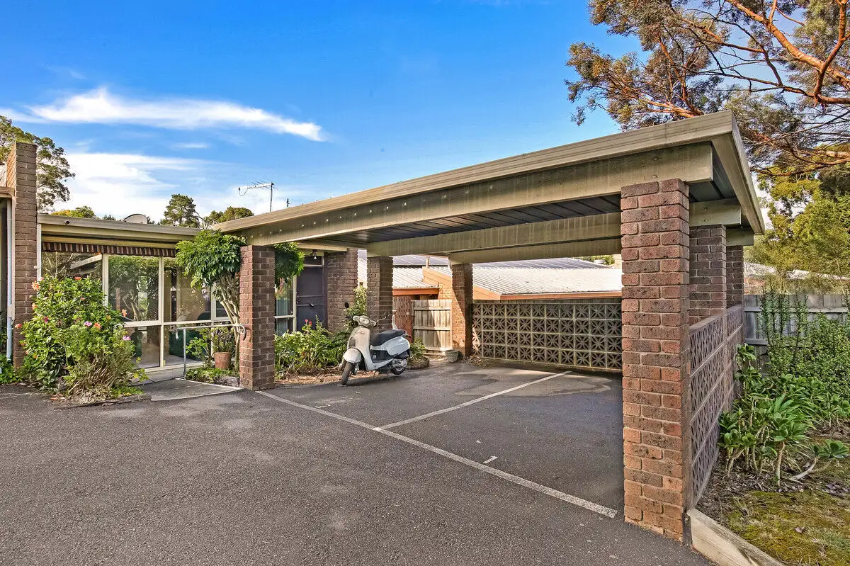 Main view of Homely unit listing, 1/92-94 Main Road, Lower Plenty VIC 3093