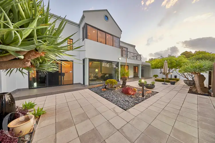 5 Ionic Street, Rossmoyne WA 6148