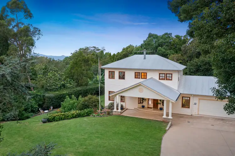 6 Curzon Street, Mount Lofty QLD 4350
