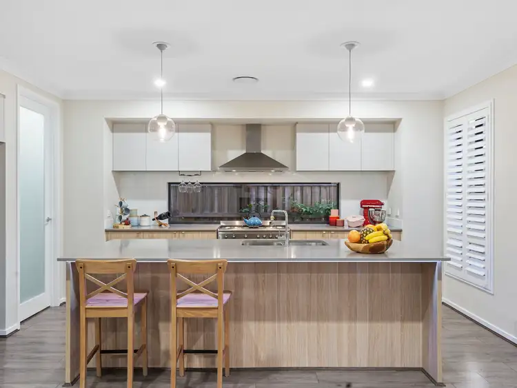 Fifth view of Homely house listing, 10 Shoreside Close, Birkdale QLD 4159