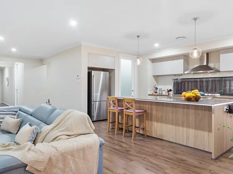 Sixth view of Homely house listing, 10 Shoreside Close, Birkdale QLD 4159