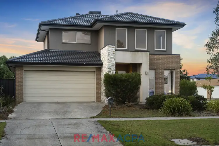 33 Streamside Drive, Craigieburn VIC 3064