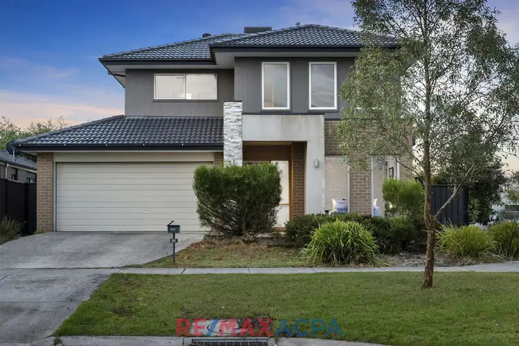 Second view of Homely house listing, 33 Streamside Drive, Craigieburn VIC 3064