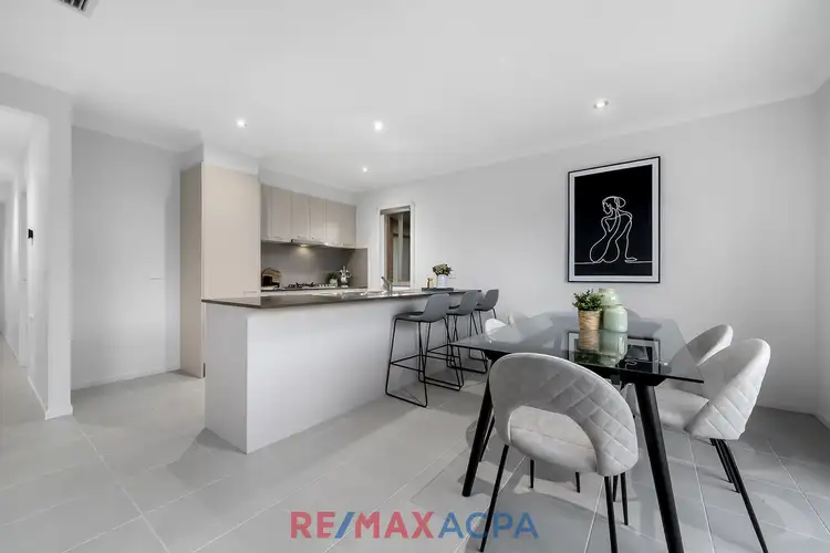 Fifth view of Homely house listing, 33 Streamside Drive, Craigieburn VIC 3064