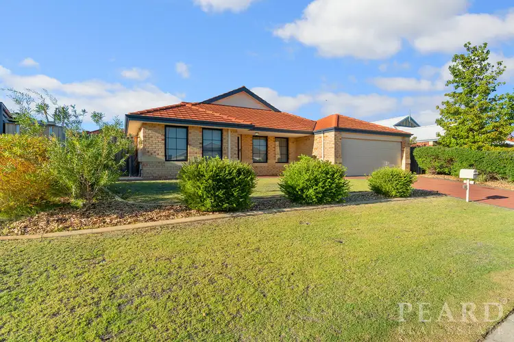 32 Bancombe Crescent, Ellenbrook WA 6069