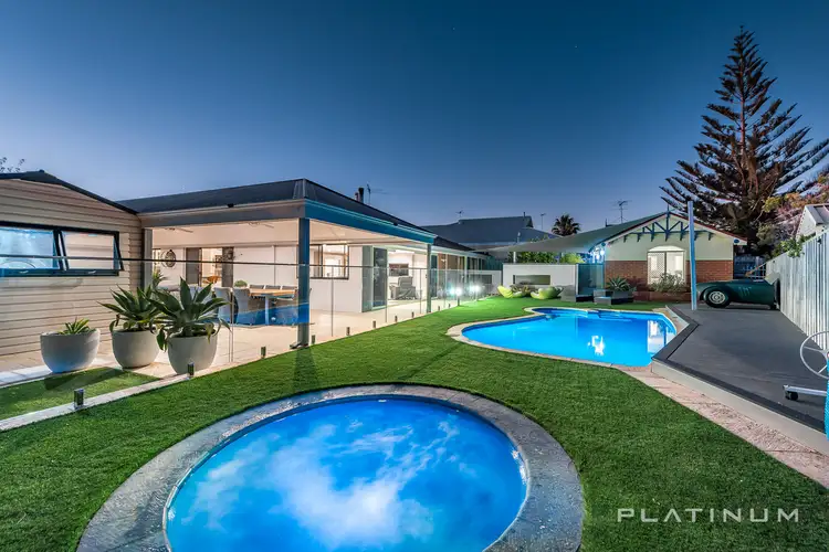 6 Prince Court, Quinns Rocks WA 6030