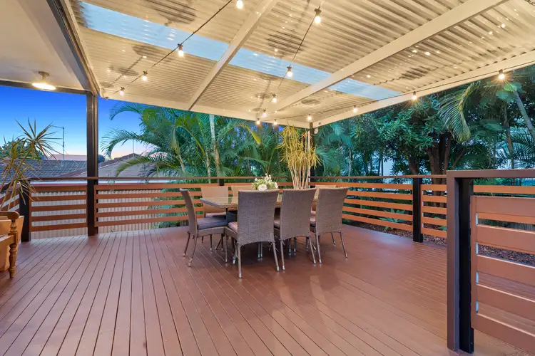 6 Thorne Road, Birkdale QLD 4159