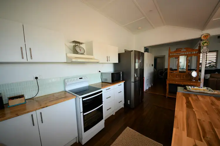 Seventh view of Homely house listing, 11 Cassia Close, Stanage QLD 4702