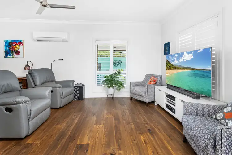 Second view of Homely house listing, 5 Linton Court, Kanahooka NSW 2530