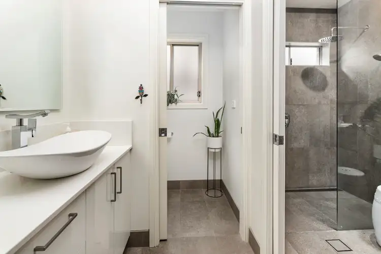 Sixth view of Homely house listing, 5 Linton Court, Kanahooka NSW 2530