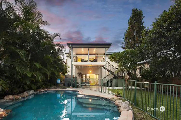 11 Holland Road, Holland Park QLD 4121