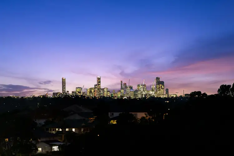1 Leopard Tree Crescent, Sinnamon Park QLD 4073