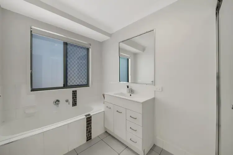Fifth view of Homely house listing, 29 Grasstree Crescent, Kirkwood QLD 4680