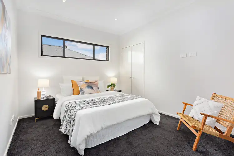 Fifth view of Homely house listing, 24 Les Circuit, Gillieston Heights NSW 2321