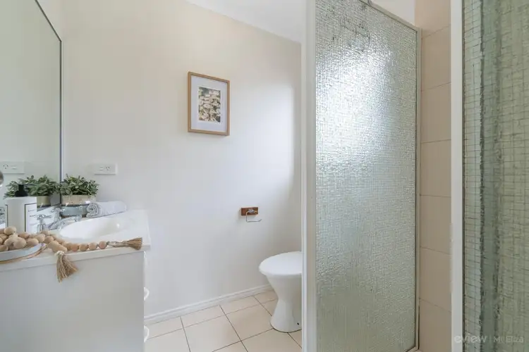 Fifth view of Homely house listing, 18 Capri Court, Pakenham VIC 3810