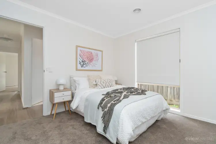 Sixth view of Homely house listing, 18 Capri Court, Pakenham VIC 3810