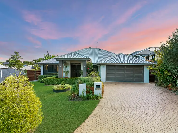 10 Birdwing Court