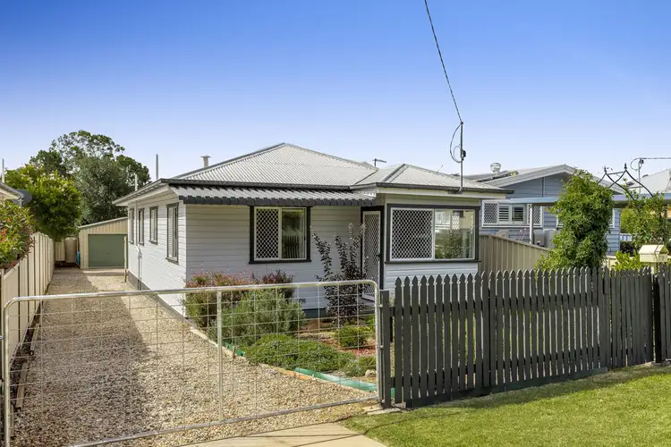 7 Weetwood Street, Newtown QLD 4350