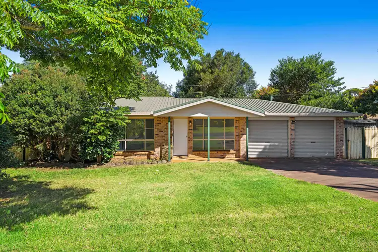 32 Seppelt Street, Wilsonton Heights QLD 4350
