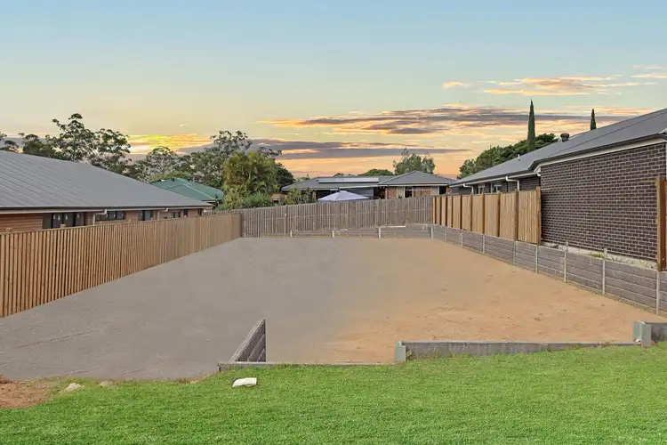 35 Kingfisher Street, Springfield QLD 4300