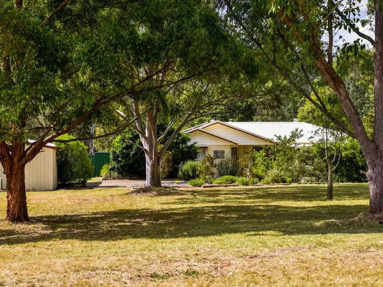 16 Melric Court, Cabarlah QLD 4352