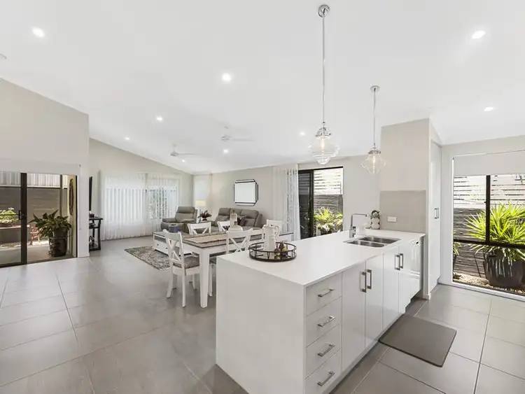 Sixth view of Homely townhouse listing, Villa 424/97-161 Hogg Street, Cranley QLD 4350