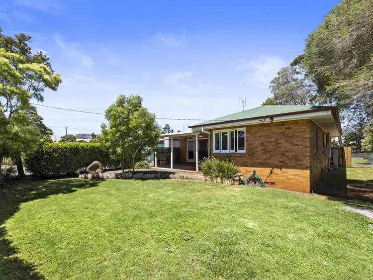 2 Miles Street, Harristown QLD 4350