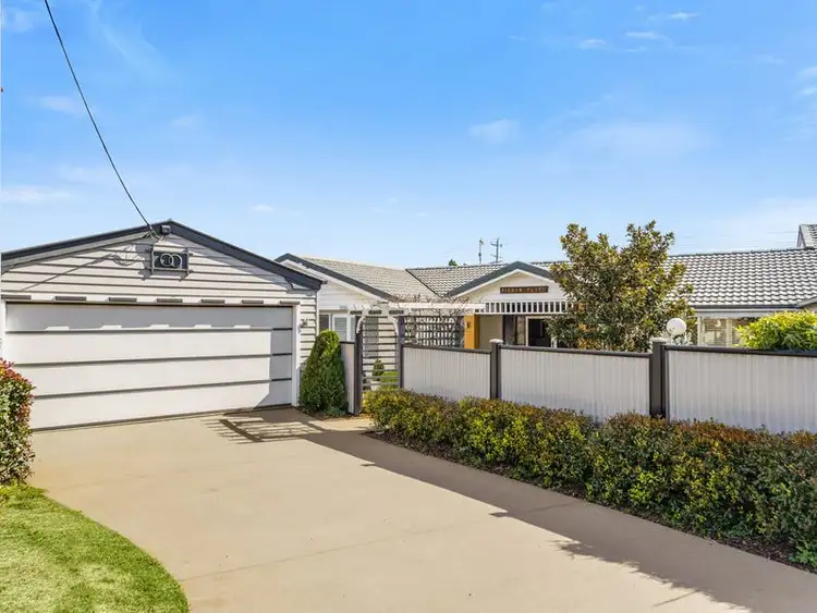 Main view of Homely unit listing, 2/15 Risdon Street, Newtown QLD 4350