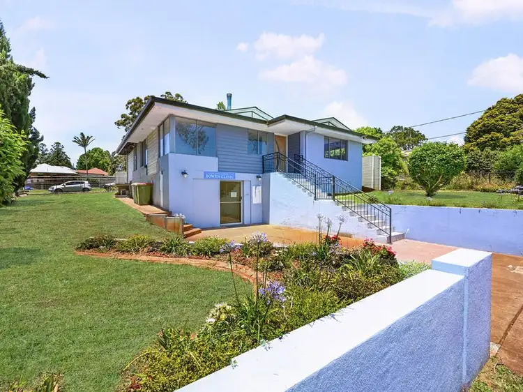 300 Hume Street, Centenary Heights QLD 4350