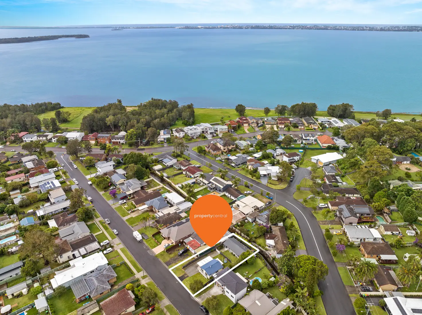 Main view of Homely house listing, 20 Windsor Road, Berkeley Vale NSW 2261