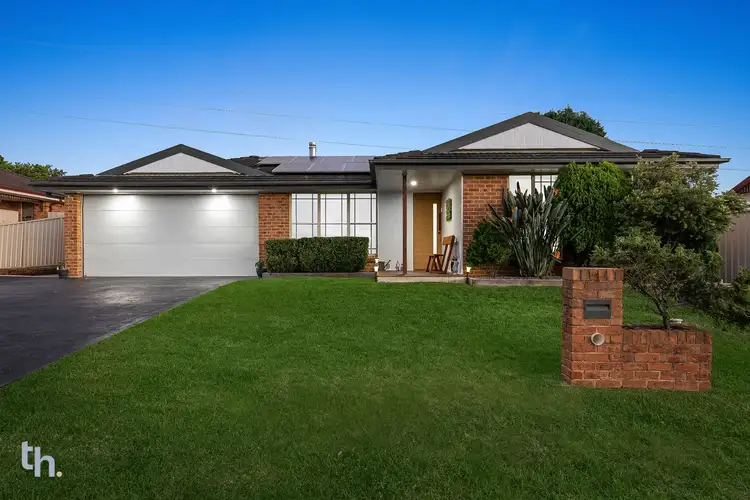 25 Nightingale Crescent, Cameron Park NSW 2285
