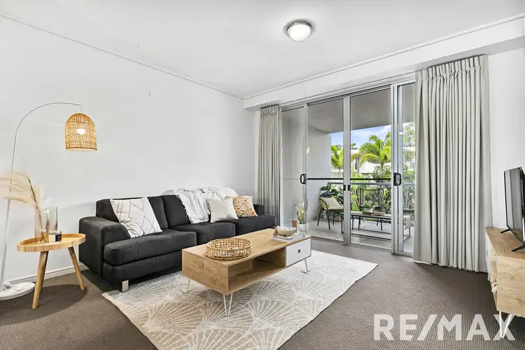 64/68 pulgul Street, Urangan QLD 4655