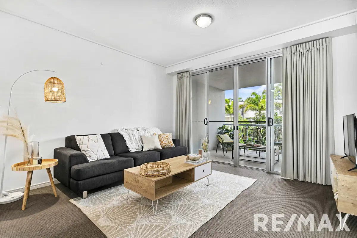 Main view of Homely unit listing, 64/68 pulgul Street, Urangan QLD 4655