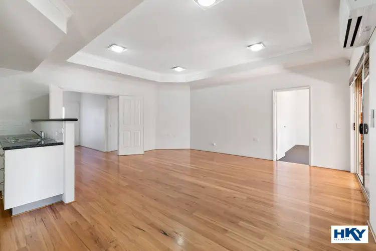 8 Vellum Loop, Aveley WA 6069