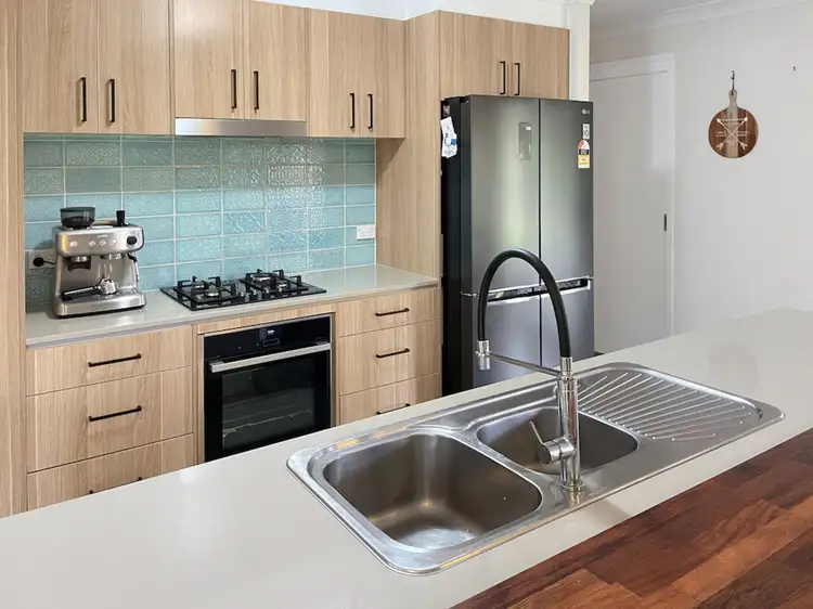 Sixth view of Homely house listing, 2 Brennan Drive, Goulburn NSW 2580