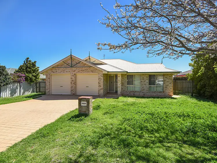 17 Mengel Court, Middle Ridge QLD 4350
