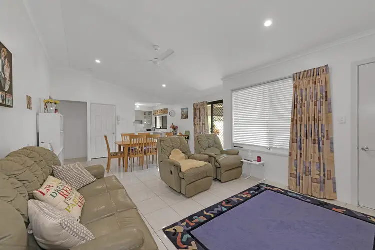 Third view of Homely unit listing, 2/6 Gahans Road, Kalkie QLD 4670