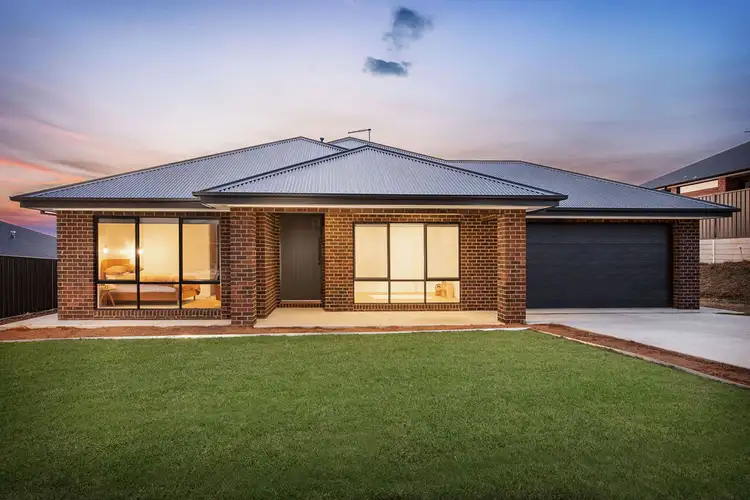 160 Litchfield Drive, Thurgoona NSW 2640